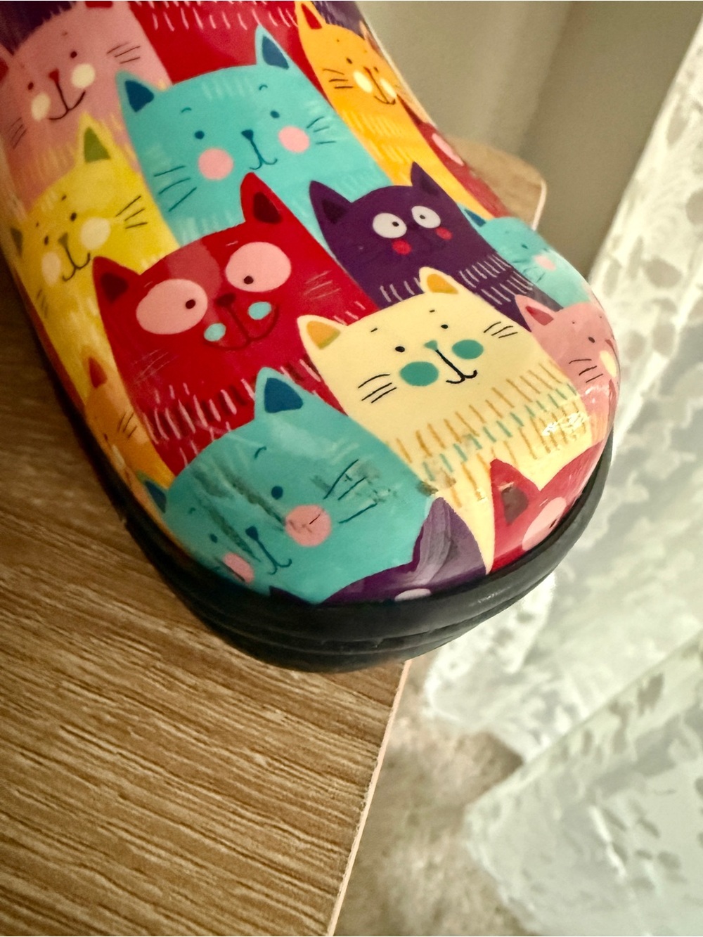 Adorable Multicolor Clogs - Picture 6 of 9
